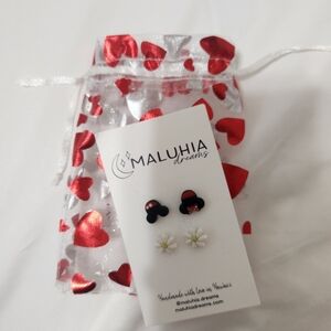 Maluhia Dreams Cute Stud Earring Set - Black & White